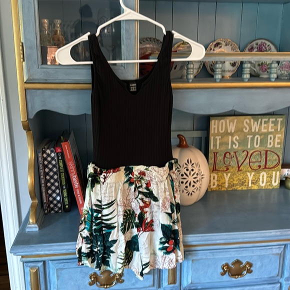 Pants - woman's romper Xs